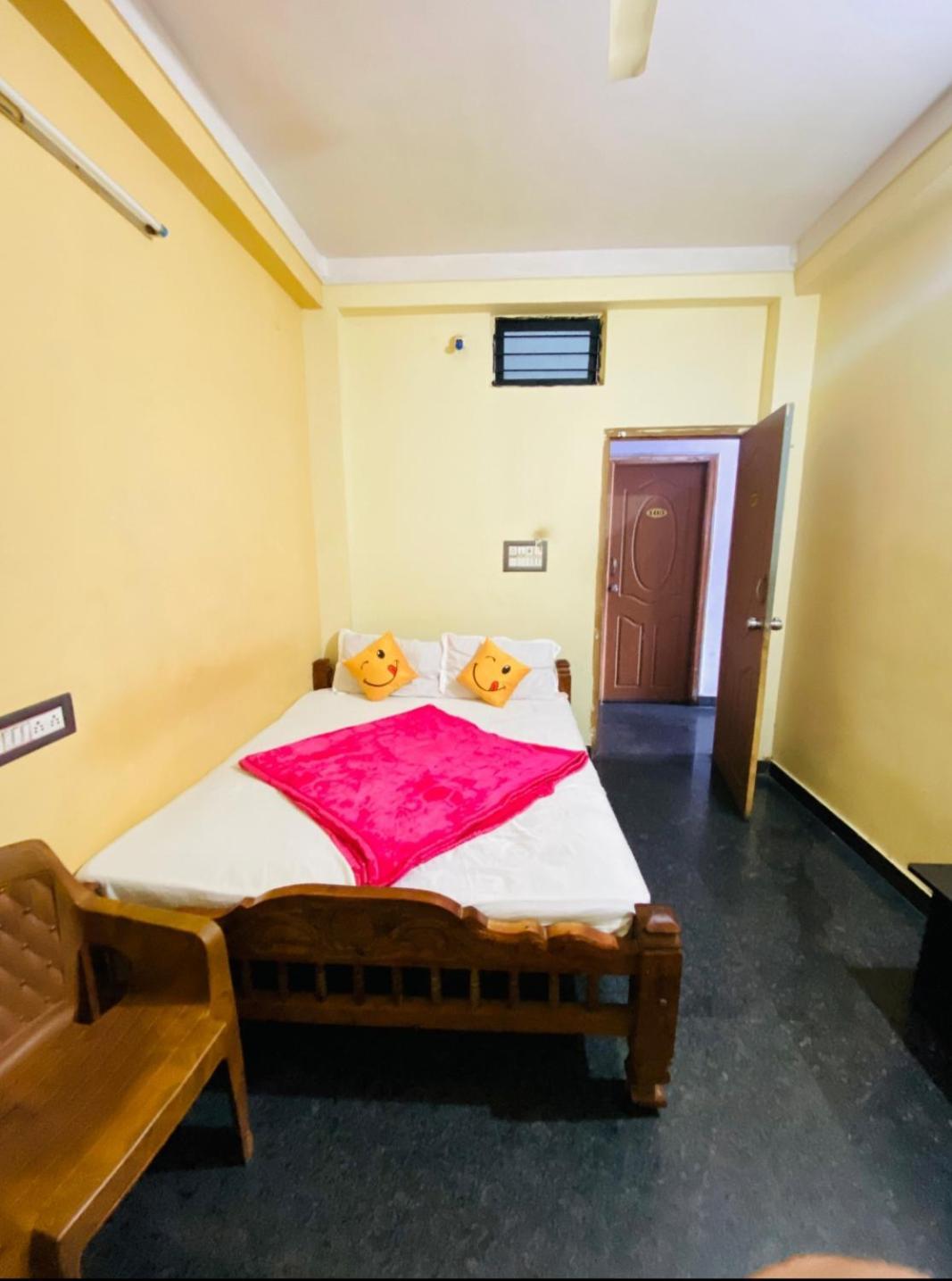 Hk Residency Ξενοδοχείο Mysore Εξωτερικό φωτογραφία